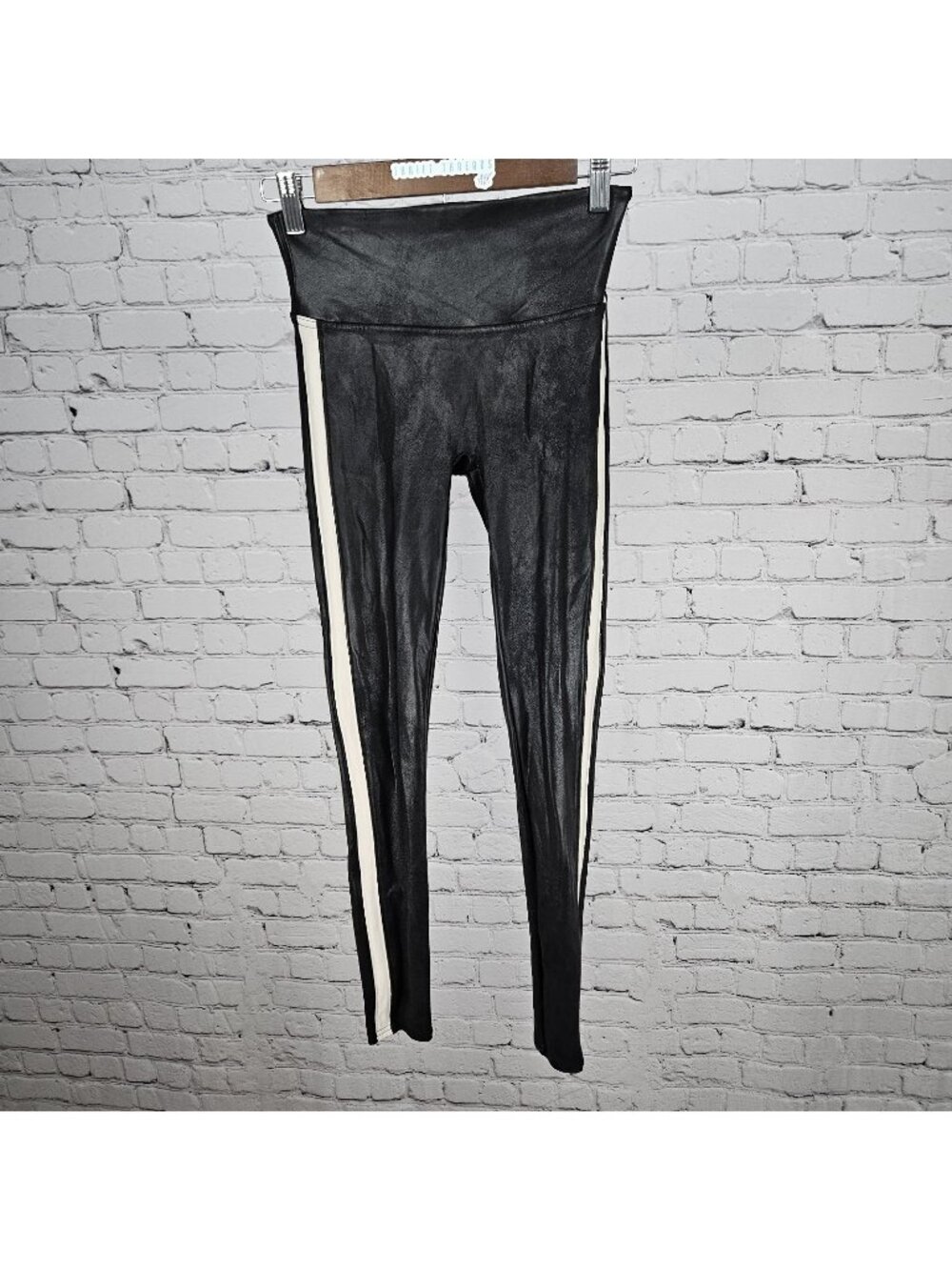 Spanx Black Striped Coated Tummy Control Slimming Leggings Small S (24x28)